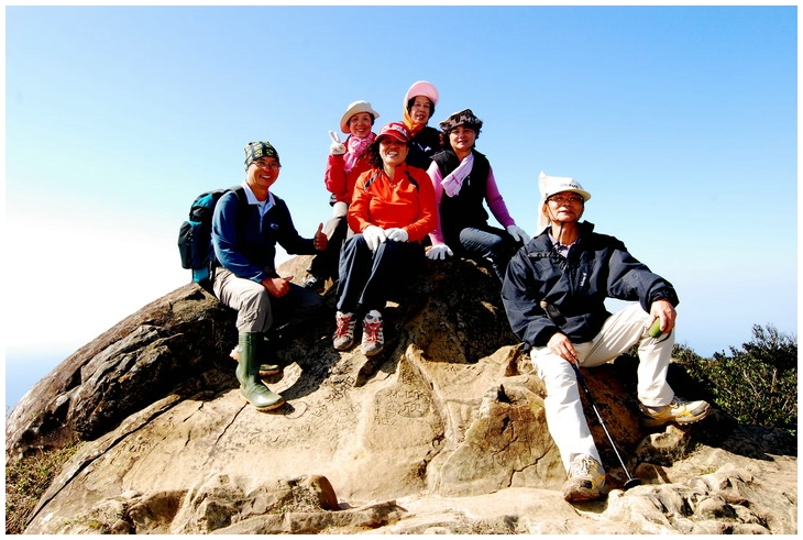 2010-12-18 am 12-45-55登頂里龍山.JPG
